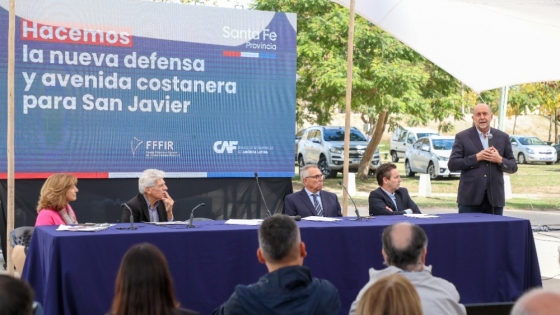 <Perotti presidió la licitación de obras de la Nueva Defensa y Avenida Costanera para San Javier