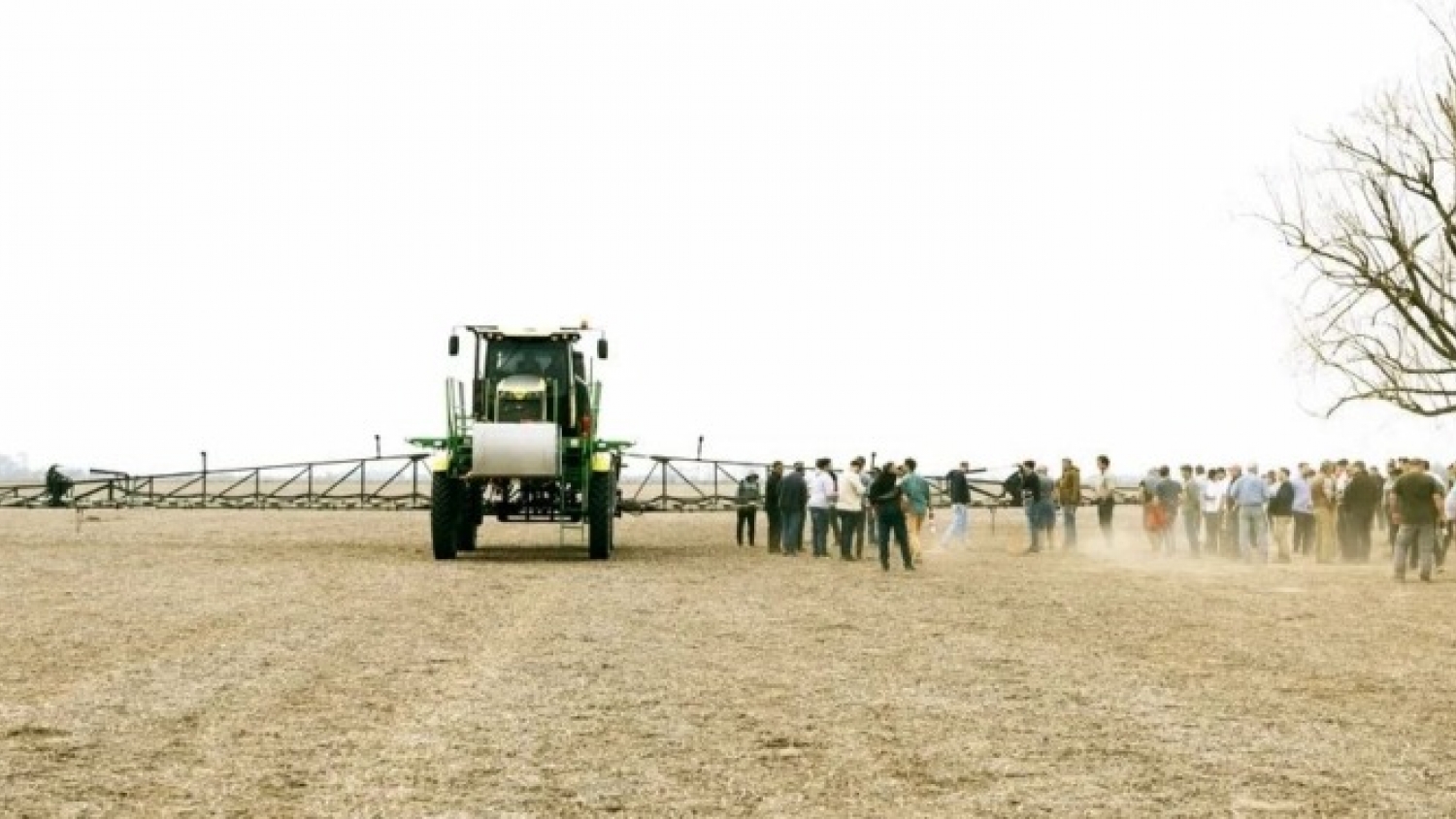 Agroquímicos: Casafe propone crear un veedor para controlar las aplicaciones cerca de zonas urbanas
