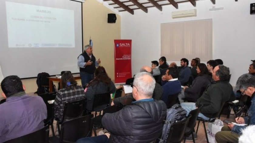 Salta: capacitan a apicultores para mejorar su producción