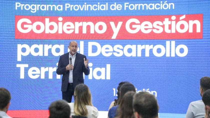 Perotti participó del lanzamiento del Programa Provincial de Formación “Gobierno y Gestión para el desarrollo territorial”