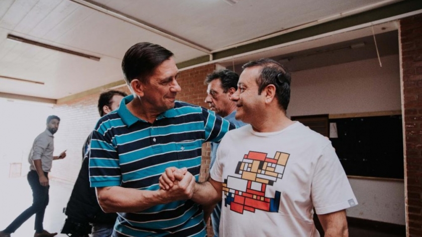 Al emitir su voto Herrera Ahuad llamó a los misioneros a ejercer su derecho de elegir a sus representantes