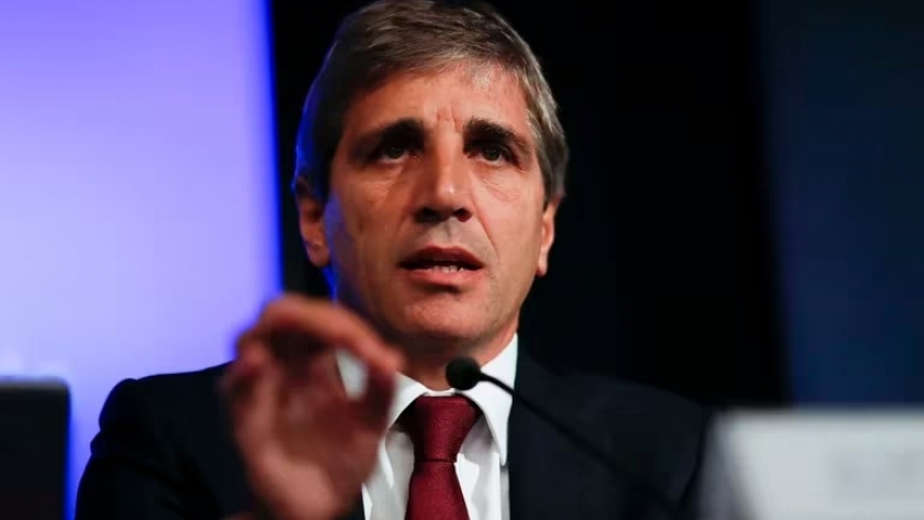 Se espera que la recuperación económica arranque en abril, pero recién derramaría en los bolsillos en 2025