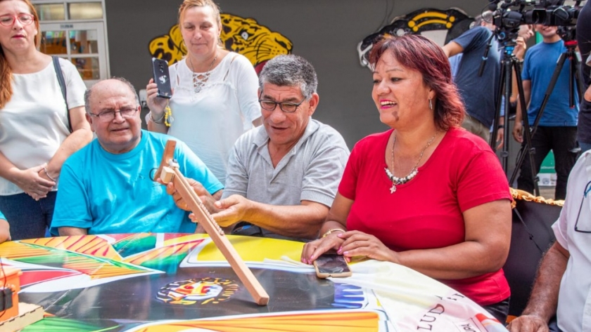 Desarrollo Social: Dictarán trayectos de formación en robótica para adultos mayores