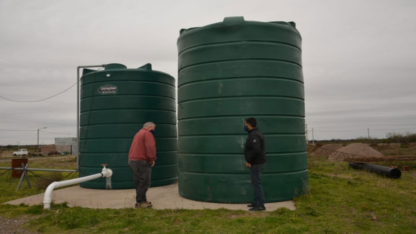 Avanza la obra de abastecimiento de agua en el Parque Agroindustrial La Adela