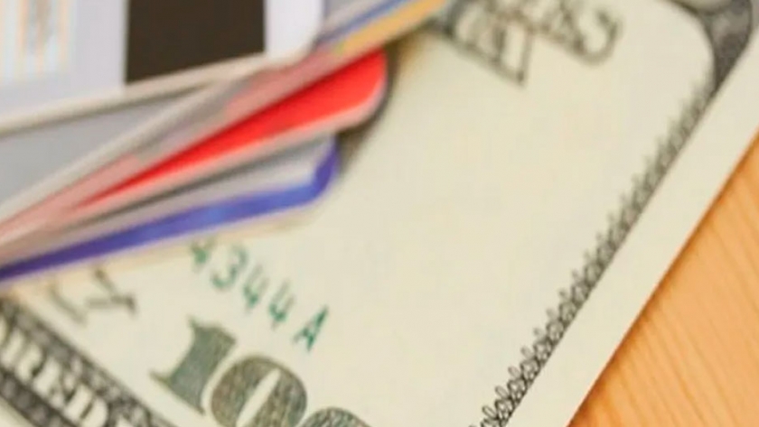 Tarjetas de crédito: Cómo cancelar la refinanciación para comprar dólar ahorro