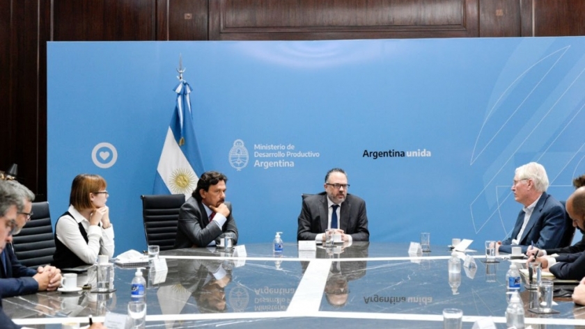 Kulfas recibió a directivos de la minera canadiense First Quantum