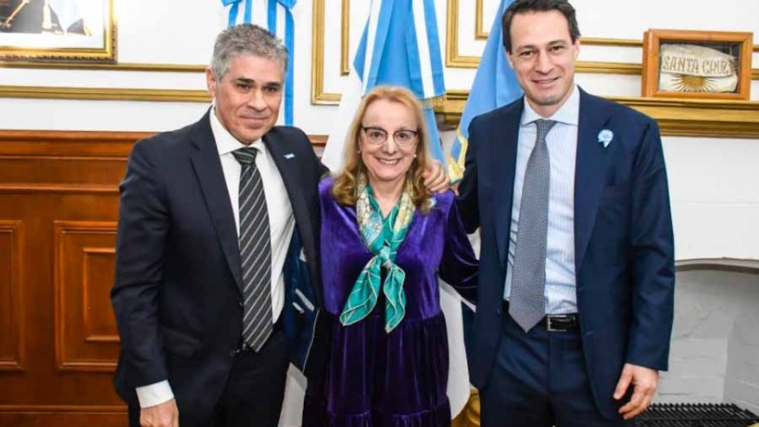 Hecho histórico: Alicia firmó acuerdo para comenzar la exploración de la formación Palermo Aike en Santa Cruz