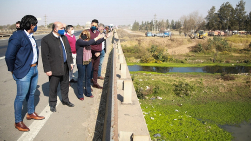 La Provincia invertirá $70 millones para la limpieza del canal Sur