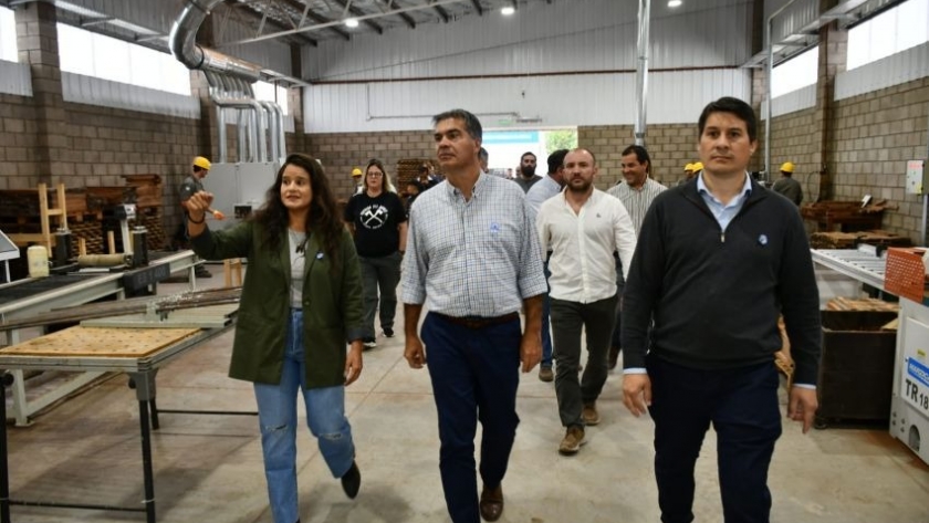Capitanich anunció inversiones en maquinarias para el centro de desarrollo tecnológico de la madera