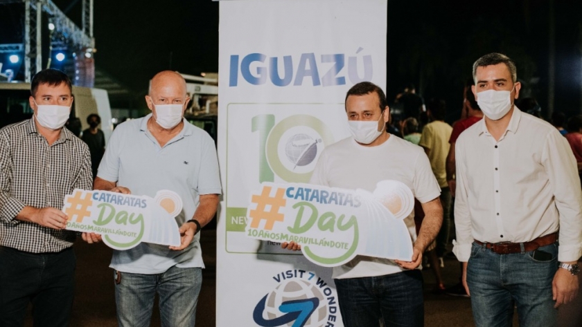 El Gobernador acompañó actividades por el Cataratas Day y recorrió obras en Puerto Iguazú