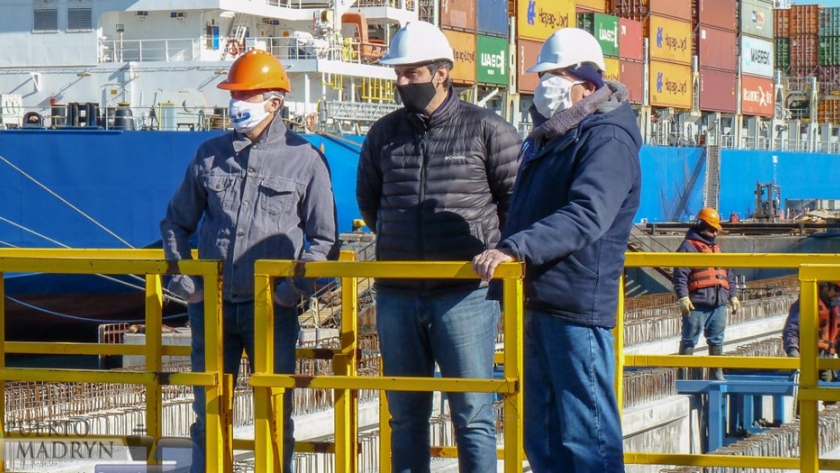Puerto Madryn: Awstin y Calvo recorrieron las obras de ampliación del sitio 2 en el muelle Almirante Storni