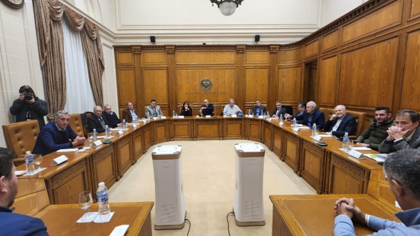 La BCR se reunió con dirigentes de Juntos por el Cambio y del Frente de Todos