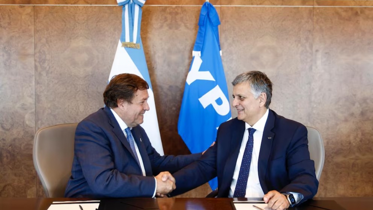 YPF y Río Negro avanzan en un marco estratégico para desarrollar Argentina LNG y potenciar las exportaciones energéticas