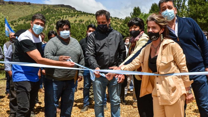 Firma de convenio entre Turismo y la Corporación Pulmarí