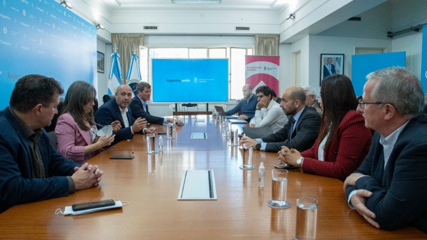 El Ministerio de Transporte se reunió con el Comité Federal de Transporte y representantes de las provincias del interior del país