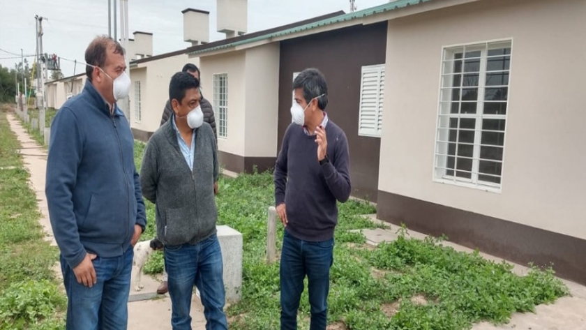 Ultiman detalles de la construcción de 40 viviendas en El Quebrachal