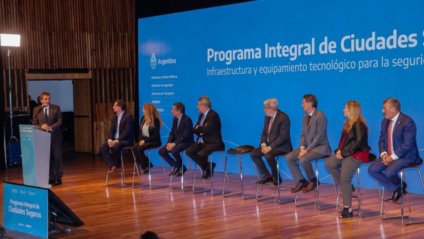 Massa, Katopodis y Aníbal Fernández lanzaron el Programa Integral de Ciudades Seguras