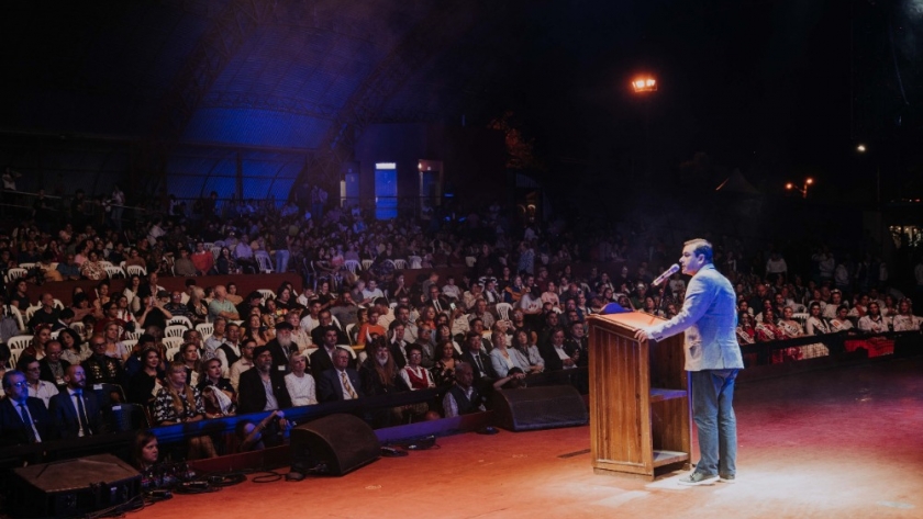 Con la presencia del gobernador y el apoyo de la provincia comenzó hoy la Fiesta Nacional del Inmigrante