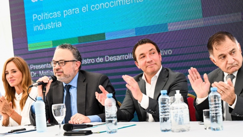 Con más de 200 PyMEs metalmecánicas, Kulfas lanzó el nuevo régimen de incentivos para el sector