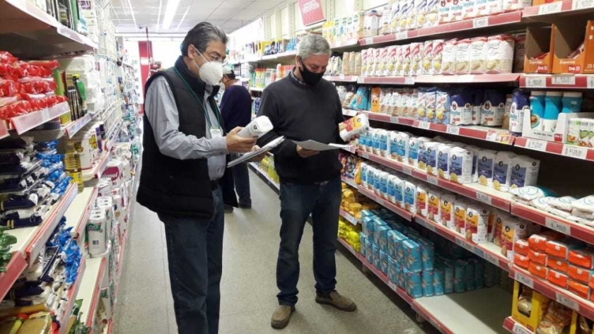 Advierten faltantes de productos de cortes de carnes bonificados y Precios Cuidados