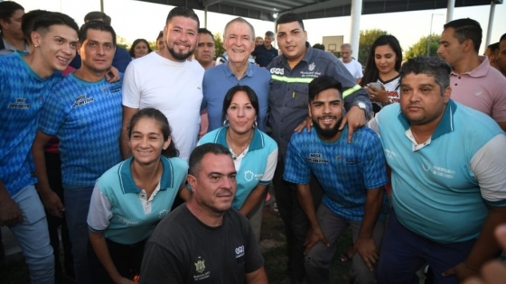Schiaretti inauguró el polideportivo social número 37 en la ciudad de Córdoba