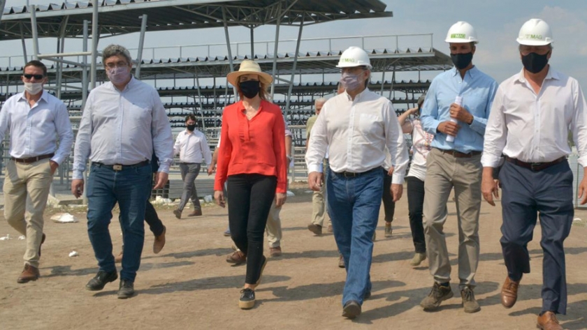 Basterra recorrió las obras del Nuevo Mercado Agroganadero de Cañuelas