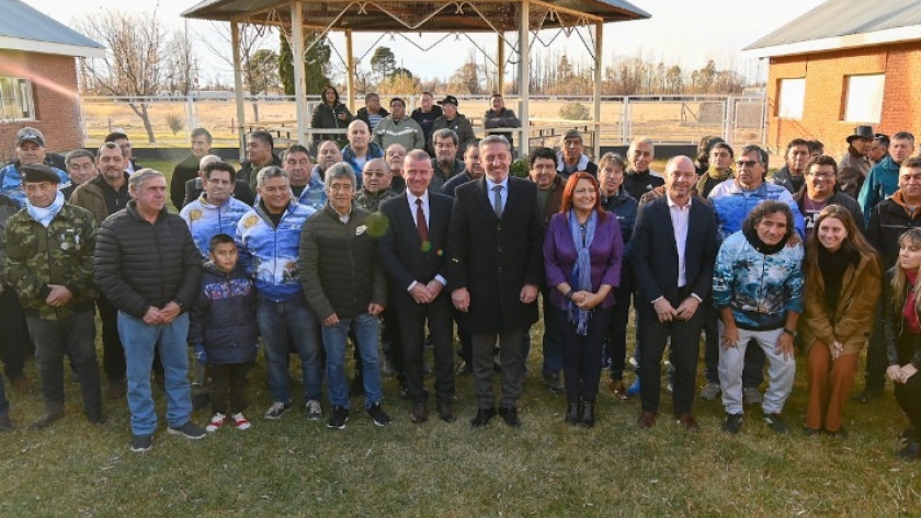 Arcioni encabezó el Encuentro Provincial de Veteranos de Guerra de Malvinas y anunció aumento de pensiones para los ex combatientes