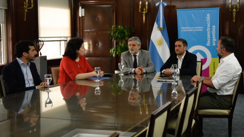 Cabandié y Filmus presentaron una iniciativa para fortalecer la producción de conocimientos en materia de bosques