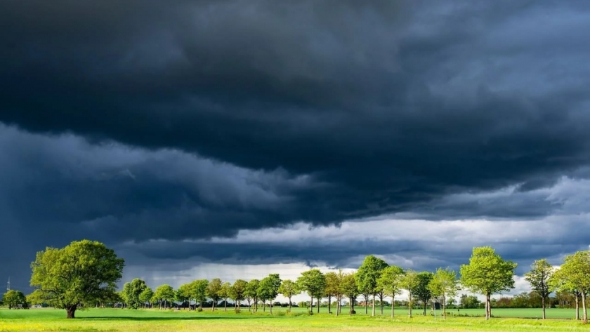 Alerta meteorológica: tormentas y calor extremo afectan a más de la mitad del país