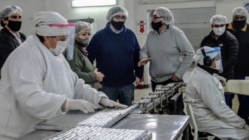 Javier Rodríguez recorrió la Cooperativa de Trabajo Safra 