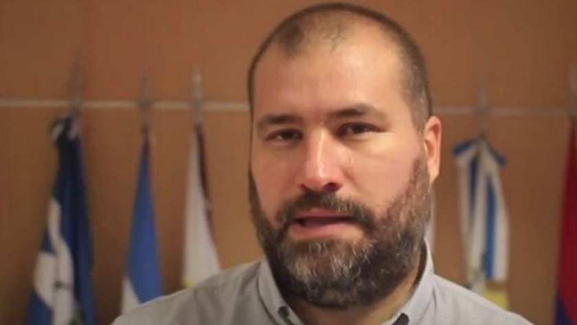 Lucas Vicente consideró "trascendental" al DNU presidencial en la actual pandemia
