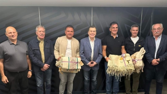 El gobernador Gerardo Zamora se reunió con dirigentes de Boca Juniors y Central Norte