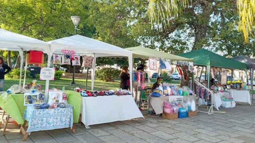 Expusieron Feria de Artesanos