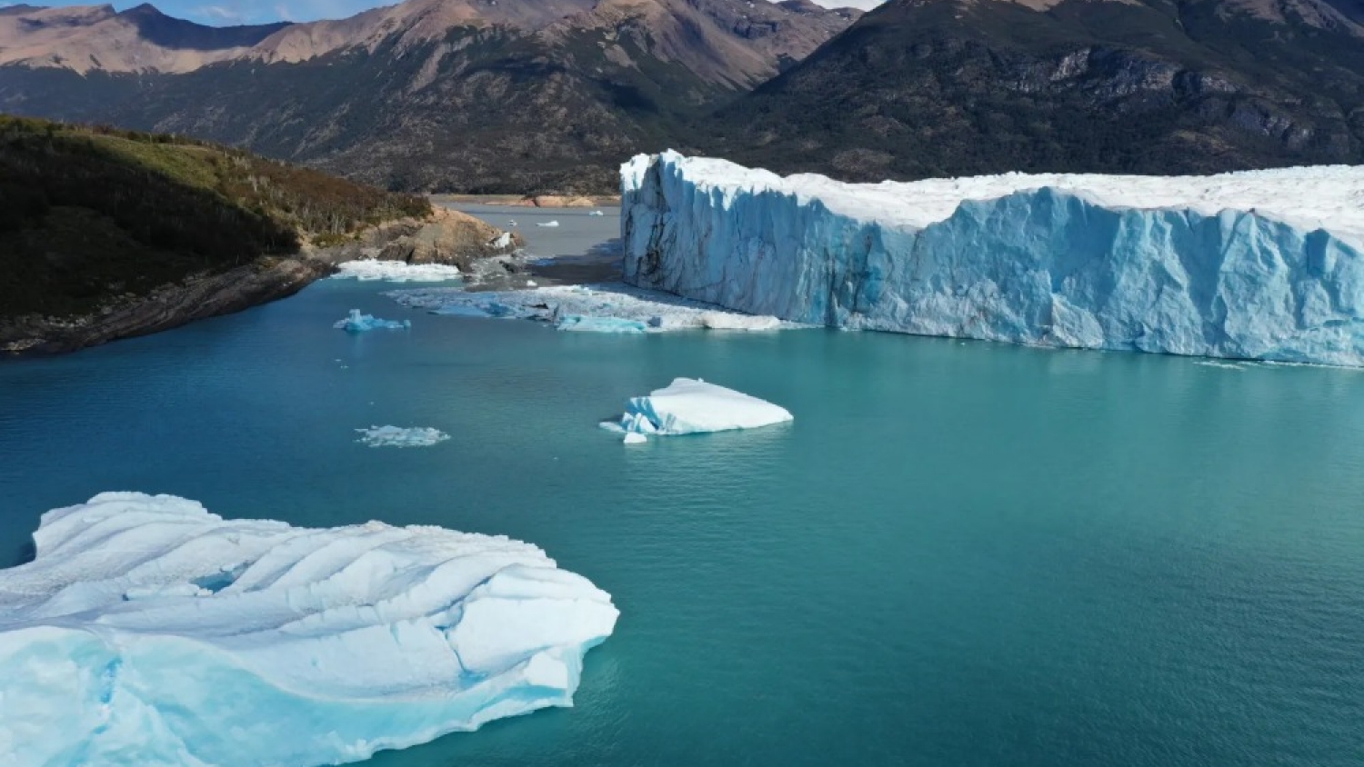 Un icónico monte de la Patagonia fue distinguido en China como “Montaña Turística de Fama Mundial”