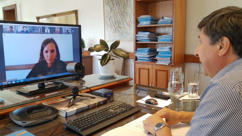 Arroyo analizó con intendentes de Misiones la implementación local del Banco de Herramientas