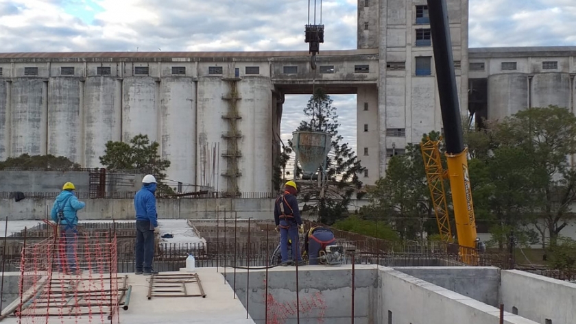 El Ministerio de Obras Públicas construye el Segundo Acueducto para el interior del Chaco