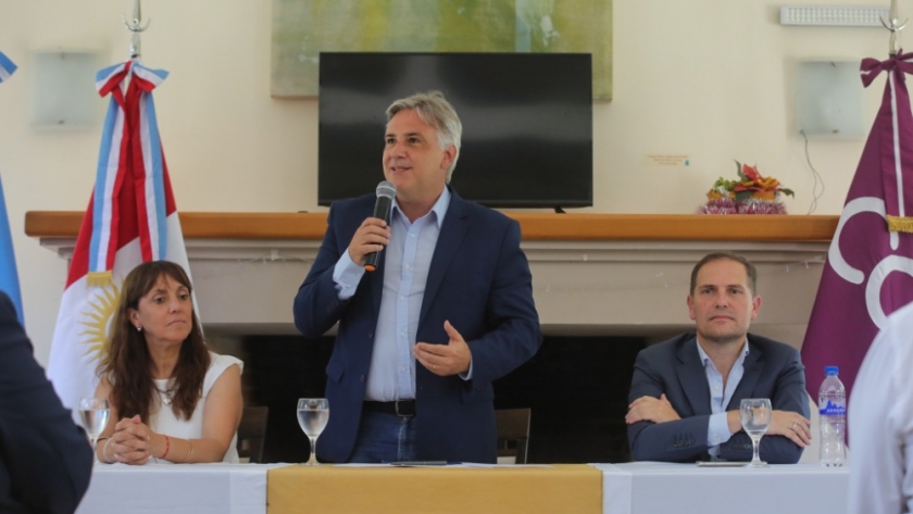 Villa del Totoral: Llaryora se reunió con representantes de cooperativas y mutuales