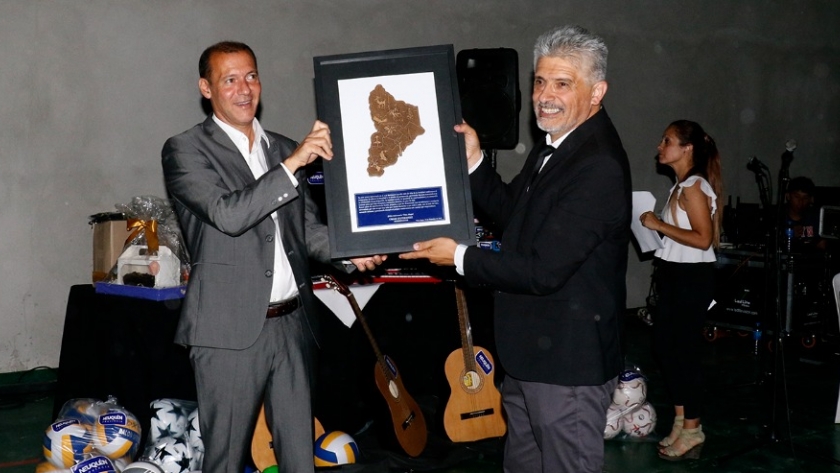 Gutiérrez inauguró el nuevo polideportivo de Vista Alegre
