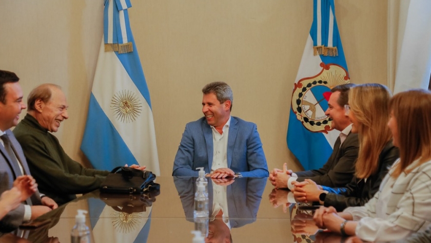 El gobernador Uñac recibió a Eugenio Zaffaroni
