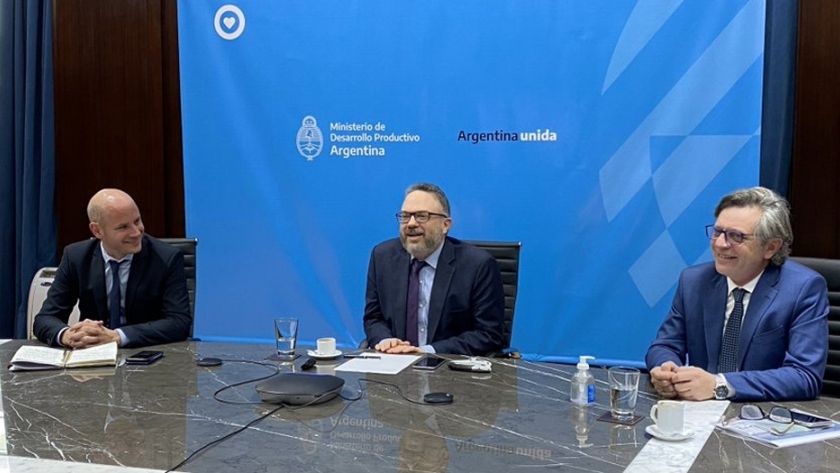 Kulfas cerró la serie de foros regionales y propuso a las provincias del centro aumentar las exportaciones