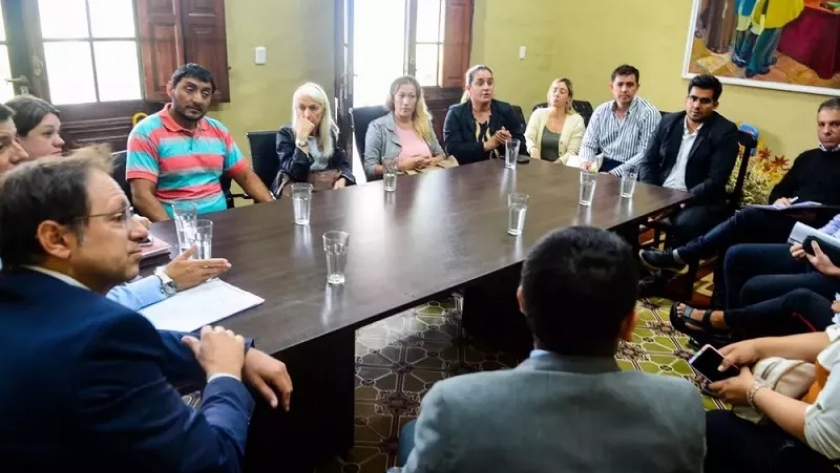 El Gobierno acompaña la regularización financiera de APANE