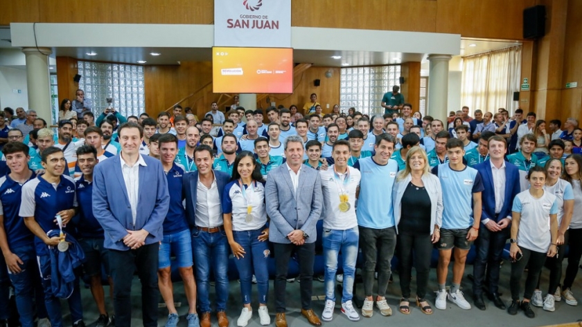 Uñac recibió a las selecciones de hockey que participarán en los World Skate Games y a la delegación que se destacó en los Juegos Odesur