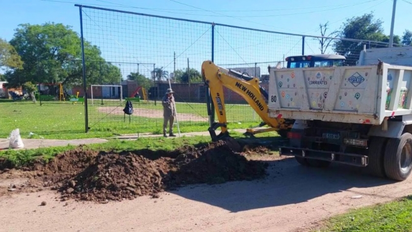 Barrio Independencia: la Provincia interviene con obras de adoquinado y cordón cuneta