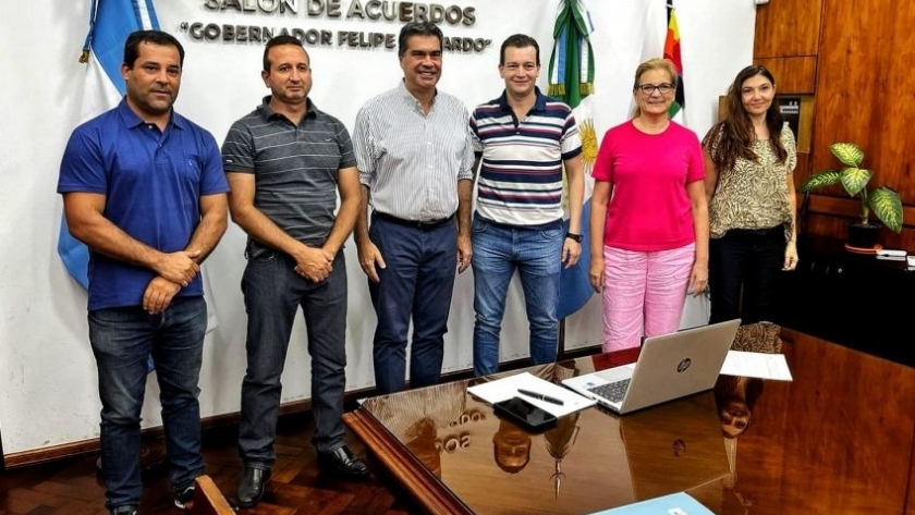 El gobierno e industriales panaderos definen medidas para garantizar una mejor oferta del precio del pan