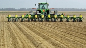 Fuerte presión bajista para el maíz por las buenas condiciones climáticas en Estados Unidos