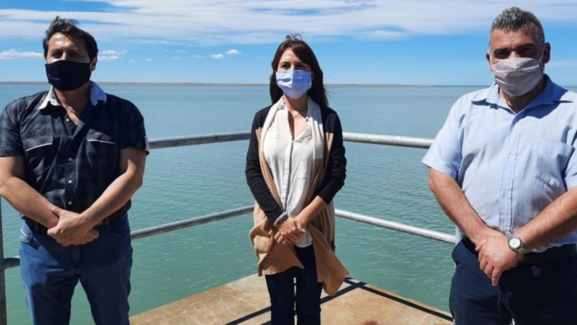 Autoridades de Producción visitaron la localidad de Puerto Santa Cruz