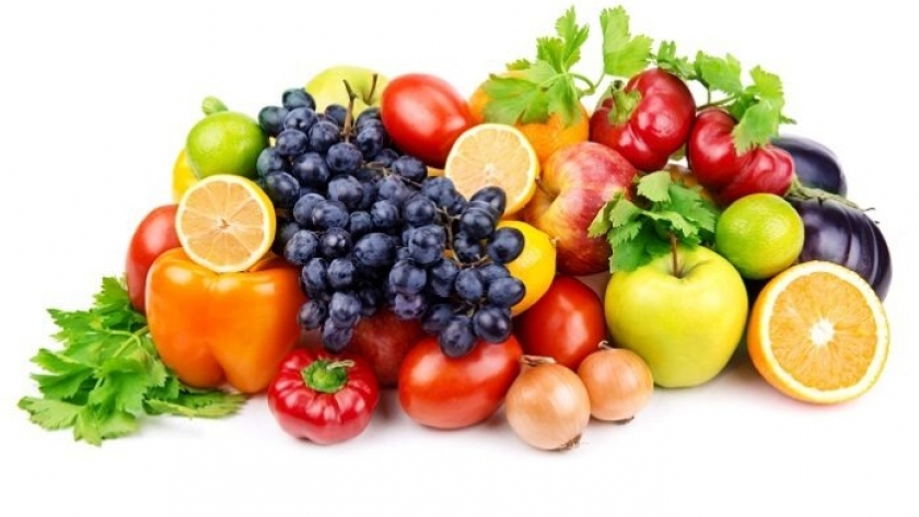 Más frutas y verduras en la mesa, por favor