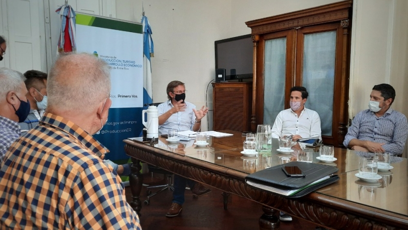 Bahillo recibió a representantes de la Cámara de Industrias Cárnicas