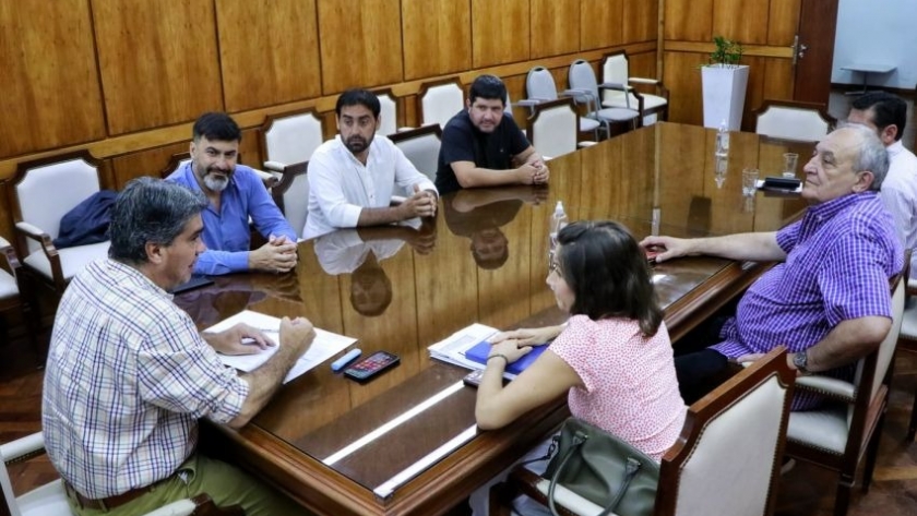 Capitanich recibió a trabajadores ferroportuarios para avanzar en diversas mejoras para el sector