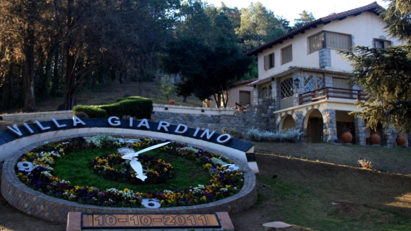 Explorando la belleza natural y la historia de Villa Giardino
